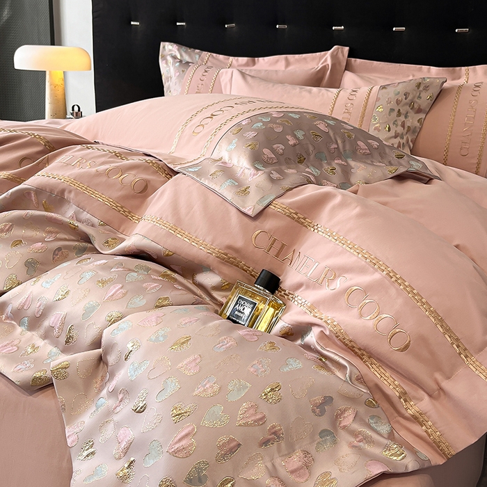 91家纺网 家纺一手货源 找家纺 置顶家纺 2025新款亲肤刺绣四件套-My girl-风格一 My girl-浅豆沙