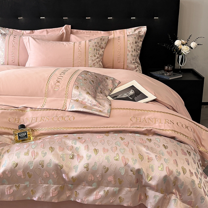 91家纺网 家纺一手货源 找家纺 置顶家纺 2025新款亲肤刺绣四件套-My girl-风格一 My girl-浅豆沙