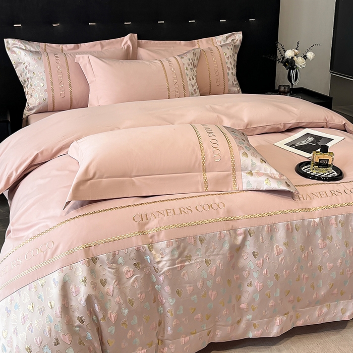 91家纺网 家纺一手货源 找家纺 置顶家纺 2025新款亲肤刺绣四件套-My girl-风格一 My girl-浅豆沙