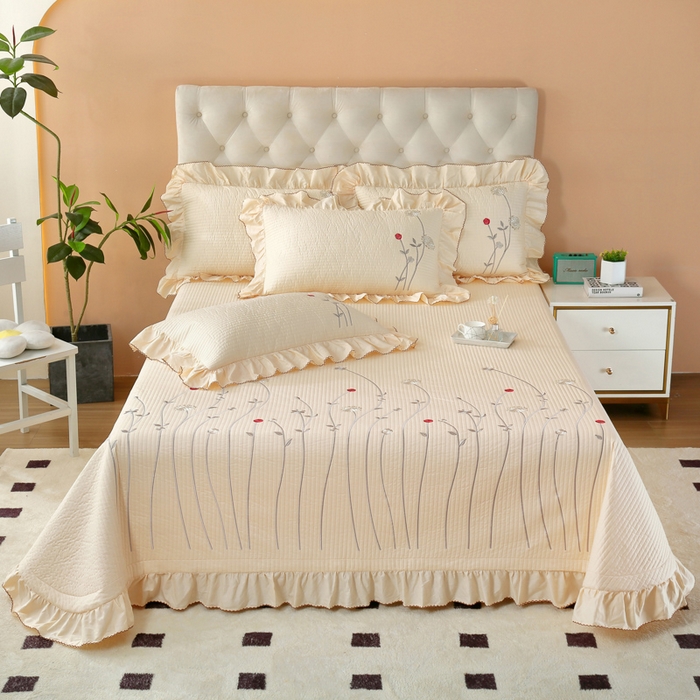 91家纺网 家纺一手货源 找家纺 OL家纺 2025新款全棉夹棉床盖三件套-玫瑰系列 杏仁黄