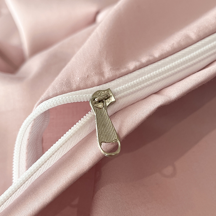 91家纺网 家纺一手货源 找家纺 置顶家纺 2025新款亲肤刺绣四件套-My girl-风格二 My girl-浅豆沙