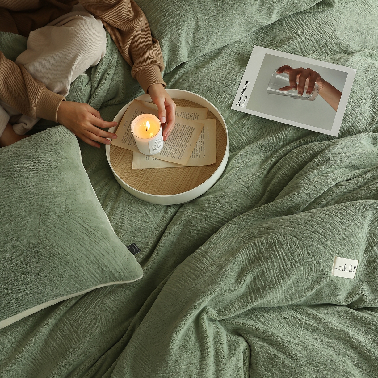 91家纺网 家纺一手货源 找家纺 （总）玉宇阁家居 2025新款230g高克重牛奶绒立体提花雕花四件套-速写（168/228/248/248/248/268（券后控价） 床笠款套件可定制（适用于 10-22cm 高床垫））