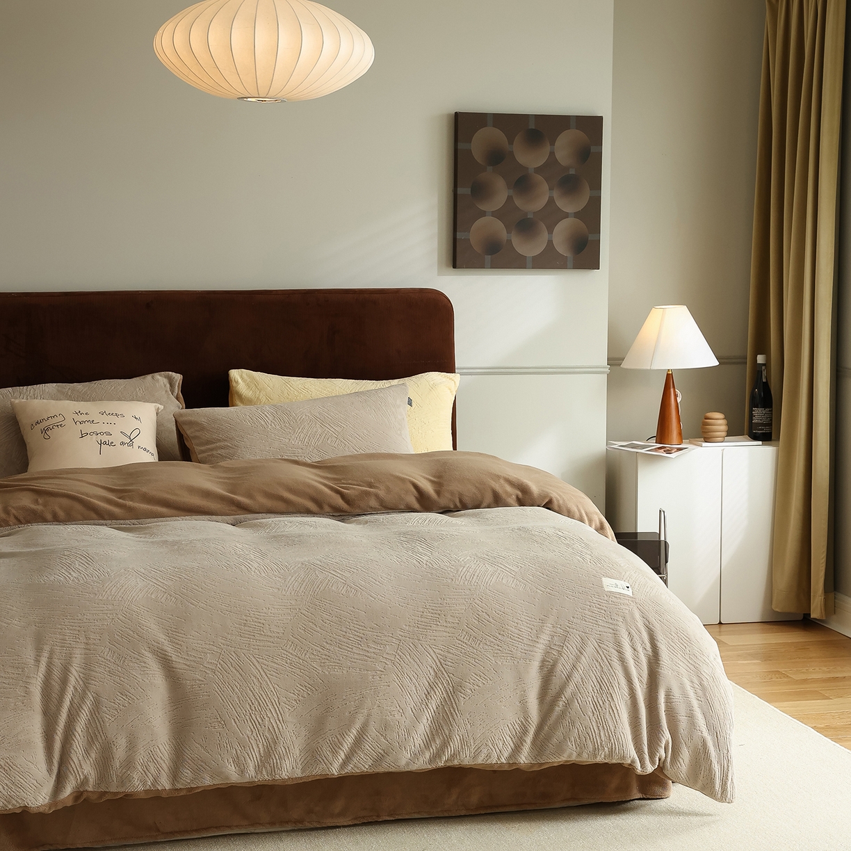 91家纺网 家纺一手货源 找家纺 玉宇阁家居 2025新款230g高克重牛奶绒立体提花雕花四件套-速写（168/228/248/248/248/268（券后控价） 床笠款套件可定制（适用于 10-22cm 高床垫）） 速写-奶茶+可可