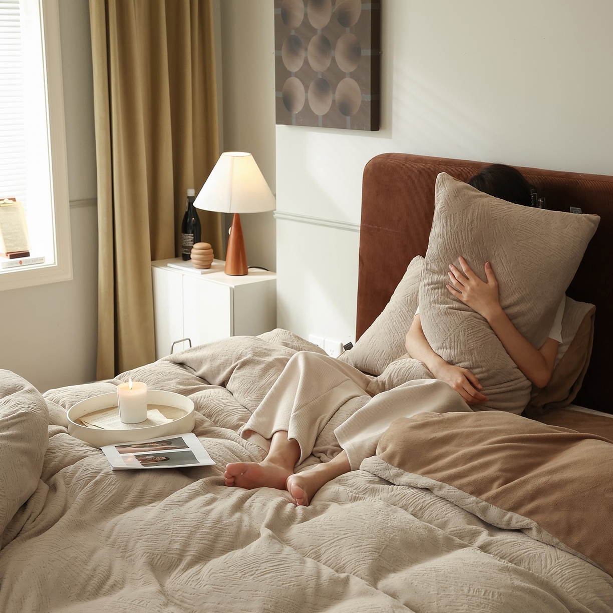 91家纺网 家纺一手货源 找家纺 玉宇阁家居 2025新款230g高克重牛奶绒立体提花雕花四件套-速写（168/228/248/248/248/268（券后控价） 床笠款套件可定制（适用于 10-22cm 高床垫）） 速写-奶茶+可可