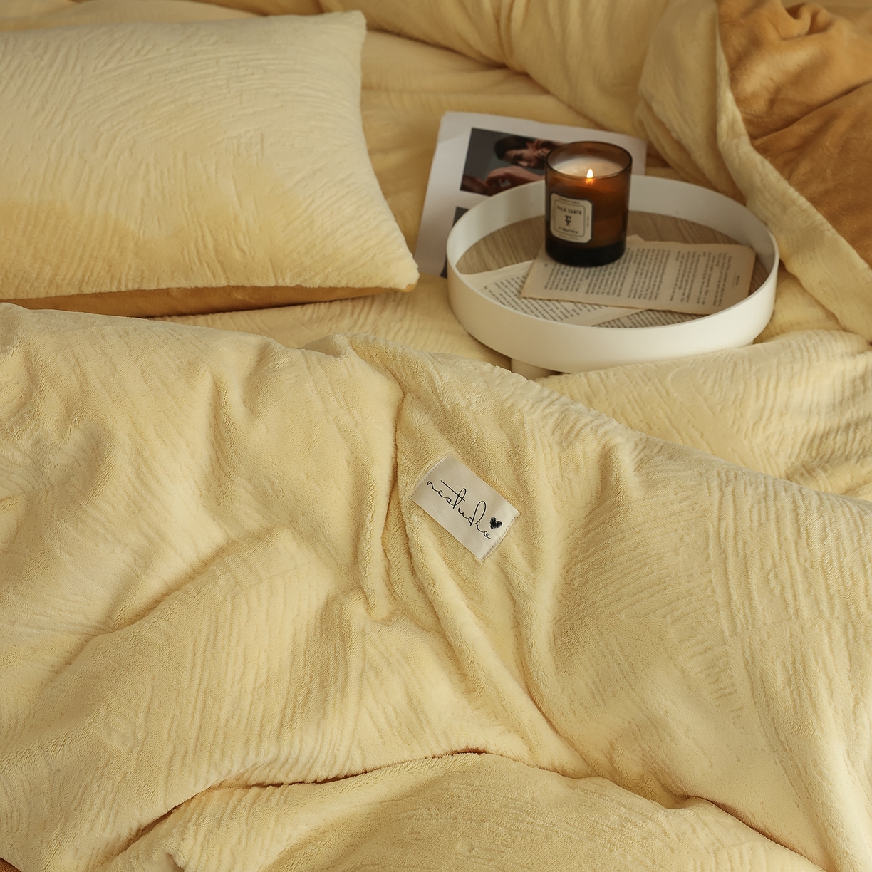 91家纺网 家纺一手货源 找家纺 玉宇阁家居 2025新款230g高克重牛奶绒立体提花雕花四件套-速写（168/228/248/248/248/268（券后控价） 床笠款套件可定制（适用于 10-22cm 高床垫）） 速写-芝士奶黄+