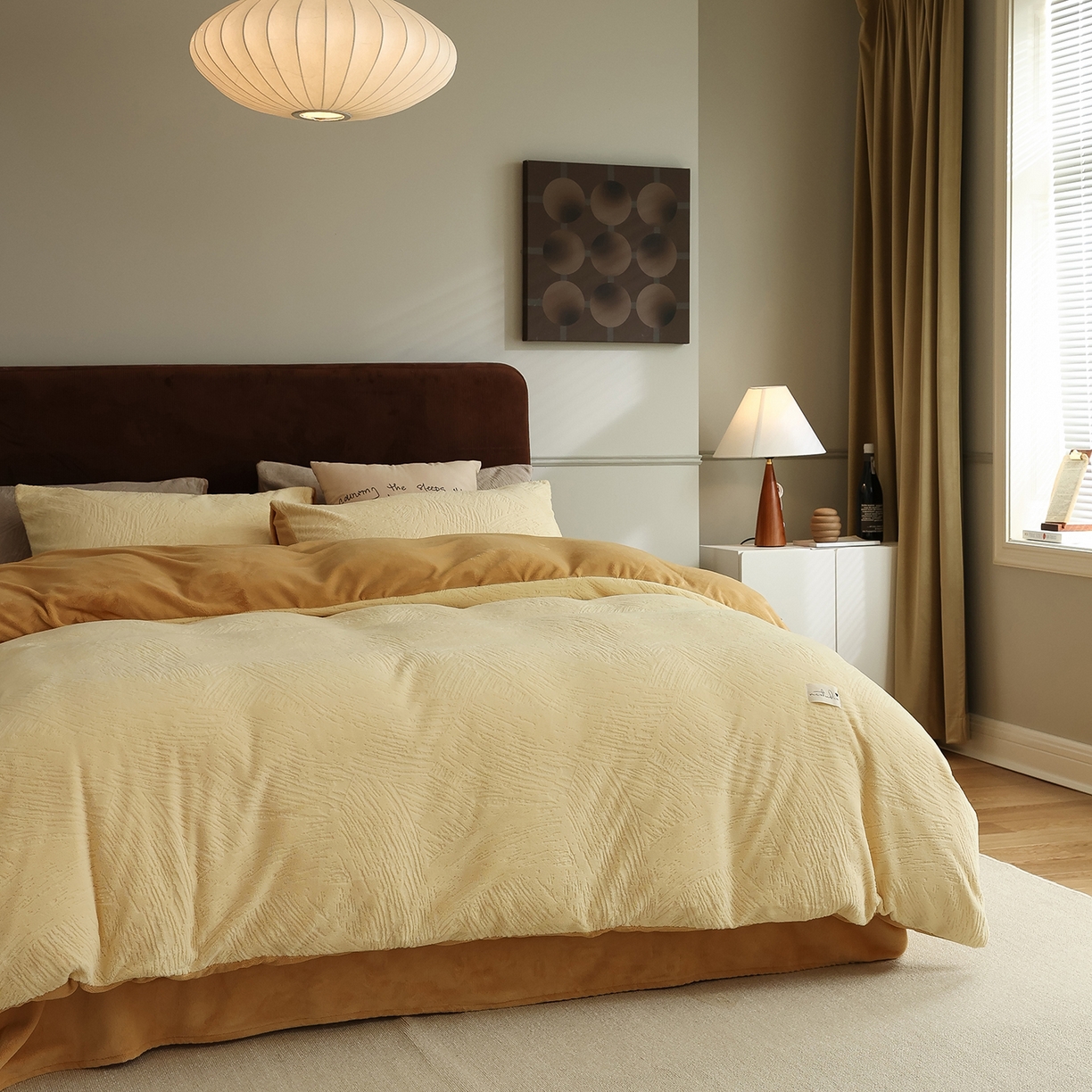 91家纺网 家纺一手货源 找家纺 玉宇阁家居 2025新款230g高克重牛奶绒立体提花雕花四件套-速写（168/228/248/248/248/268（券后控价） 床笠款套件可定制（适用于 10-22cm 高床垫）） 速写-芝士奶黄+