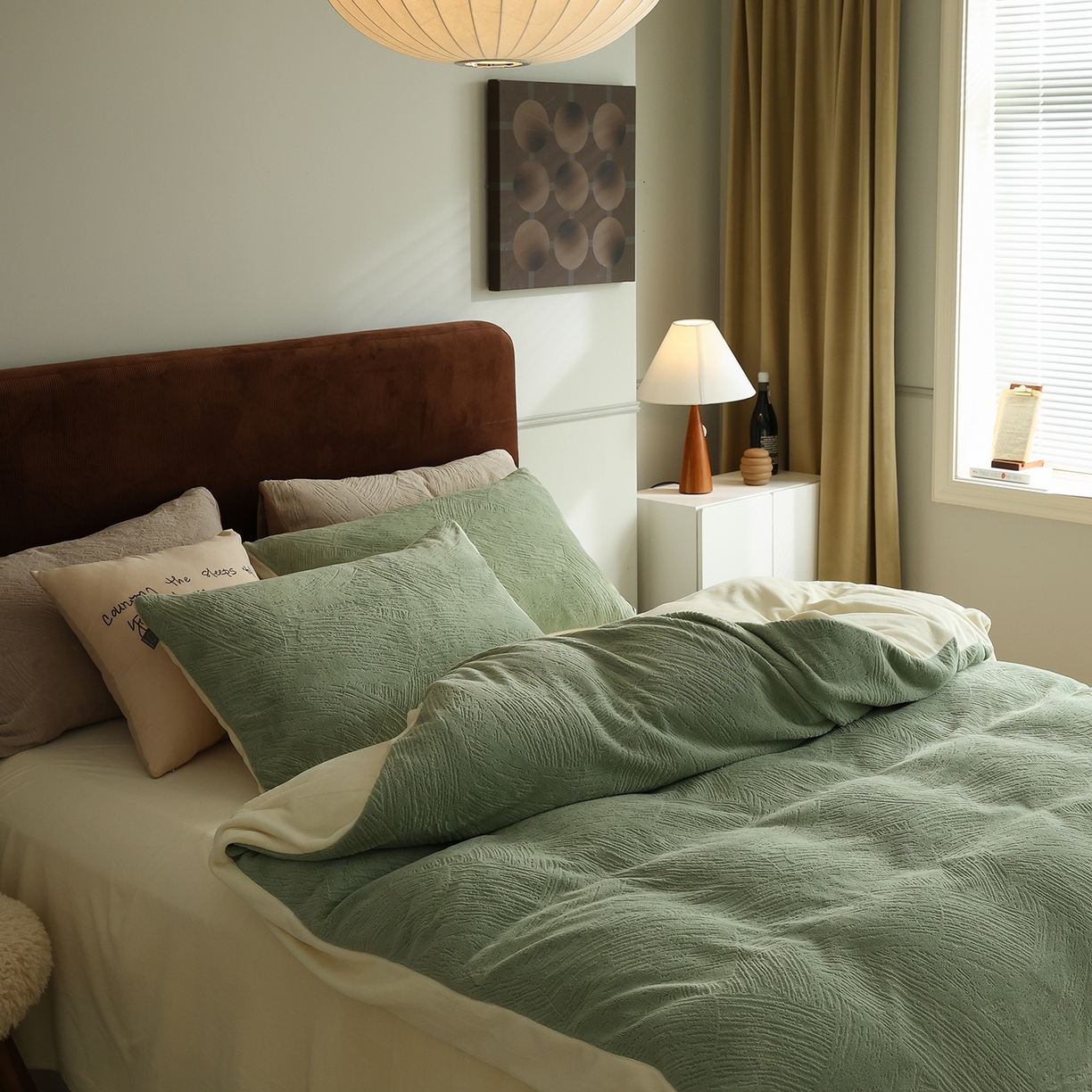 91家纺网 家纺一手货源 找家纺 玉宇阁家居 2025新款230g高克重牛奶绒立体提花雕花四件套-速写（168/228/248/248/248/268（券后控价） 床笠款套件可定制（适用于 10-22cm 高床垫）） 速写-豆蔻绿+杏