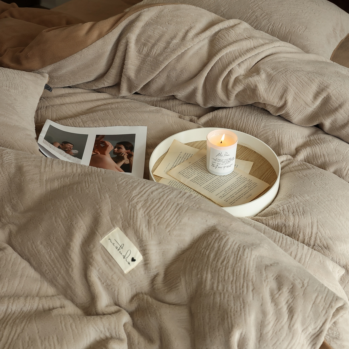 91家纺网 家纺一手货源 找家纺 玉宇阁家居 2025新款230g高克重牛奶绒立体提花雕花四件套-速写（168/228/248/248/248/268（券后控价） 床笠款套件可定制（适用于 10-22cm 高床垫）） 速写-奶茶+可可