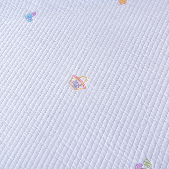 91家纺网 家纺一手货源 找家纺 OL家纺 2025新款全棉夹棉床盖三件套-芭比系列 铅白色