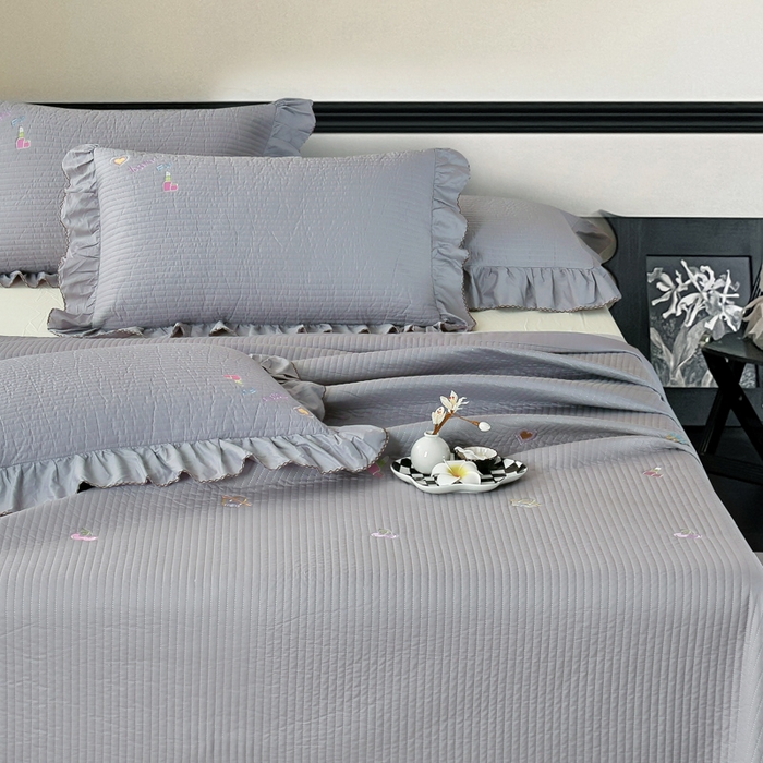 91家纺网 家纺一手货源 找家纺 （总）OL家纺 2025新款全棉夹棉床盖三件套-芭比系列