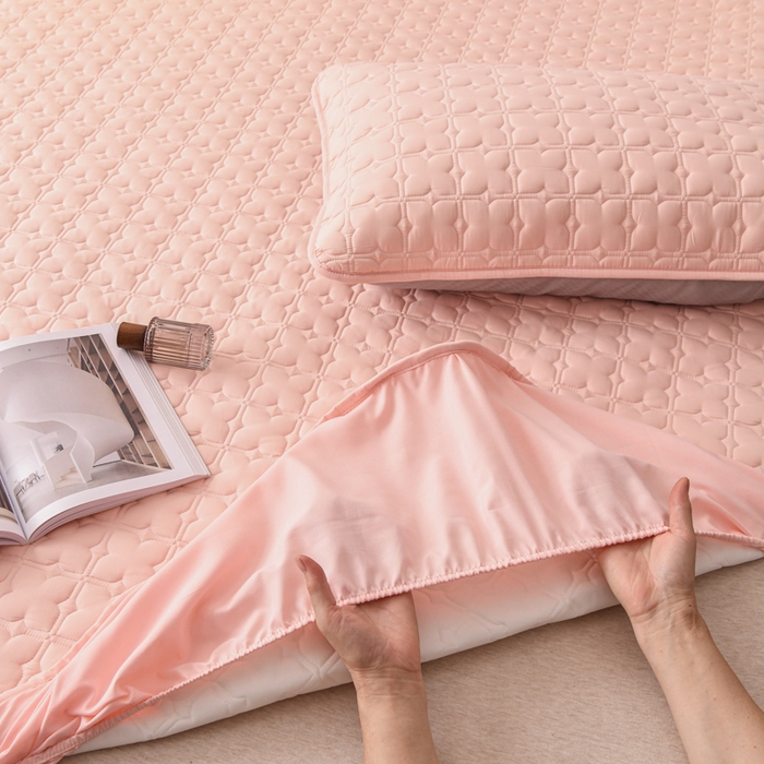 91家纺网 家纺一手货源 找家纺 小萌虎 2025新款防水夹棉单品床笠-星愿 星愿-粉