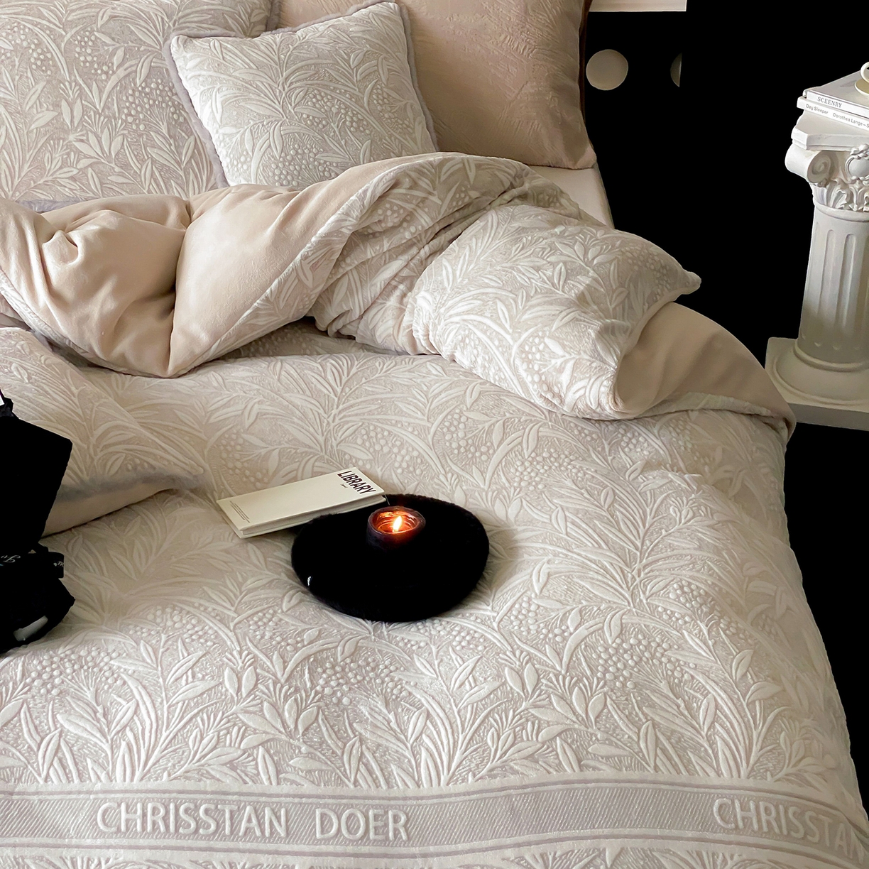 91家纺网 家纺一手货源 找家纺 （总）玉宇阁家居 2025新款230g高克重牛奶绒立体双色提花雕花四件套-云初（178/248/268/268/268/288（券后控价） 床笠款套件可定制（适用于 10-22cm 高床垫））