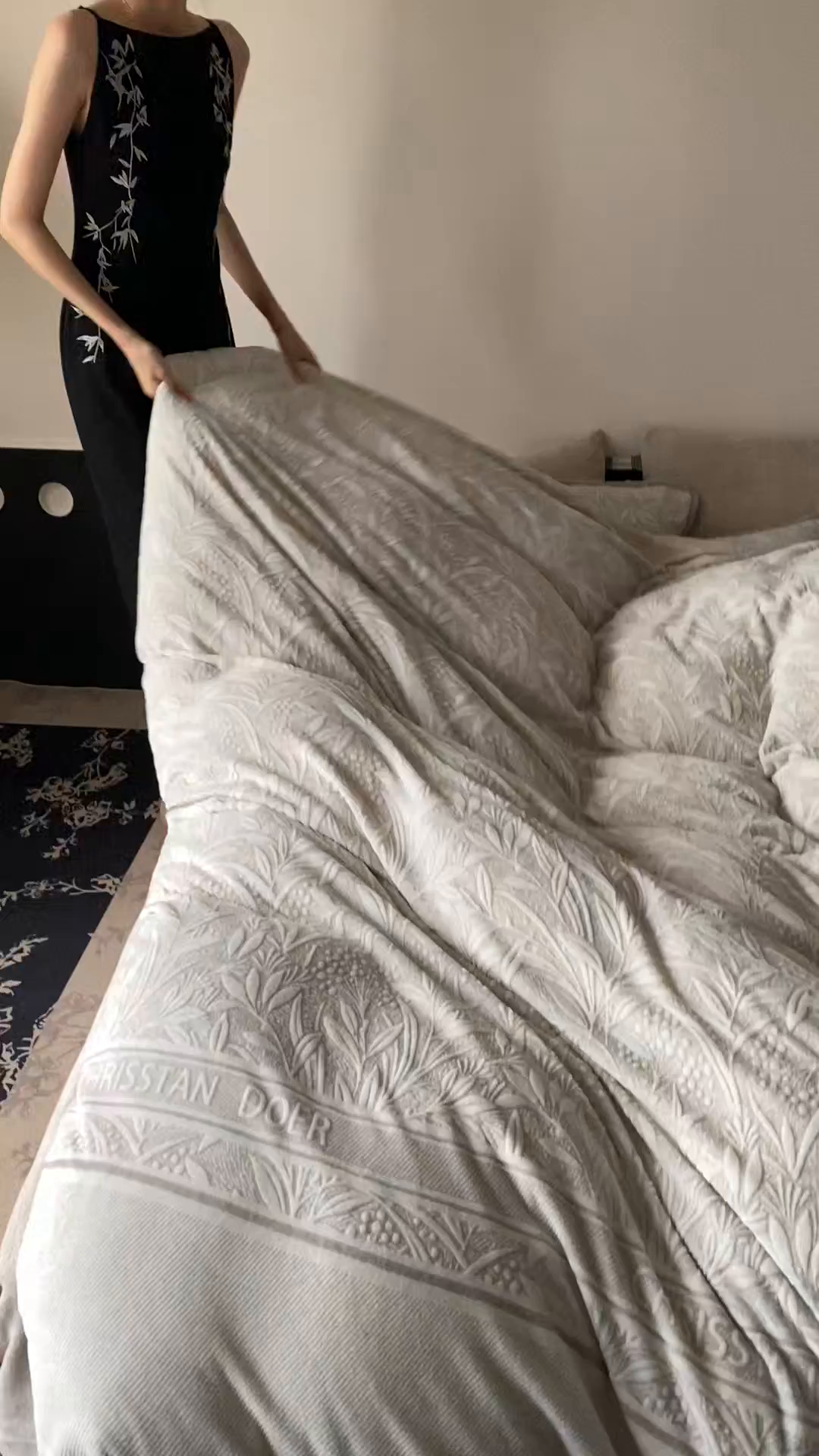 91家纺网 家纺一手货源 找家纺 （总）玉宇阁家居 2025新款230g高克重牛奶绒立体双色提花雕花四件套-云初（178/248/268/268/268/288（券后控价） 床笠款套件可定制（适用于 10-22cm 高床垫））