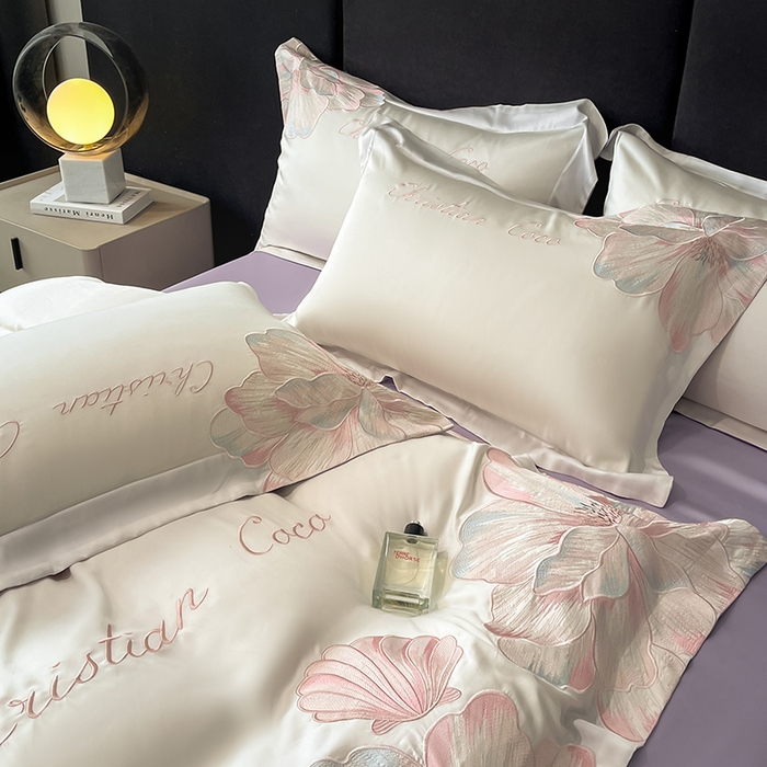 91家纺网 家纺一手货源 找家纺 置顶家纺 2025新款COCO小姐升级版水洗天丝四件套系列 COCO小姐升级版-白+香芋紫