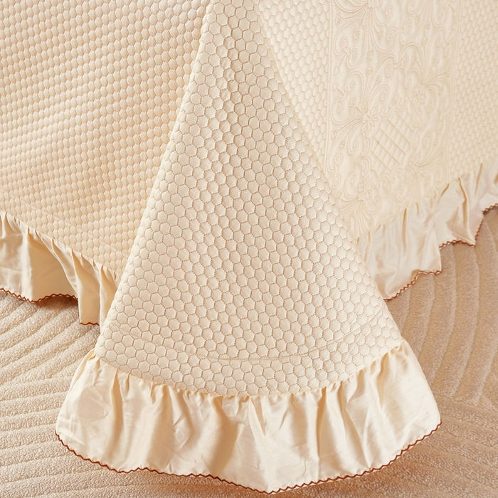 91家纺网 家纺一手货源 找家纺 OL家纺 2025新款全棉夹棉床盖三件套-欧花系列 杏仁黄