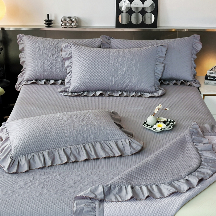 91家纺网 家纺一手货源 找家纺 OL家纺 2025新款全棉夹棉床盖三件套-欧花系列 高级灰