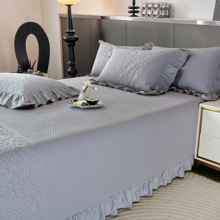 91家纺网 家纺一手货源 找家纺 OL家纺 2025新款全棉夹棉床盖三件套-欧花系列 高级灰