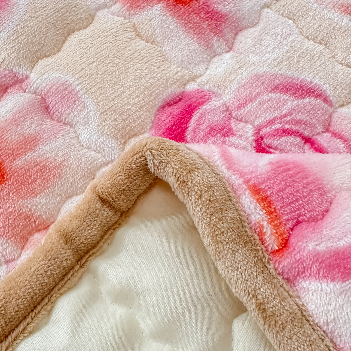 91家纺网 家纺一手货源 找家纺 （总）棉森家纺 2025新款亲肤舒适高克重牛奶绒夹棉床褥床垫垫子