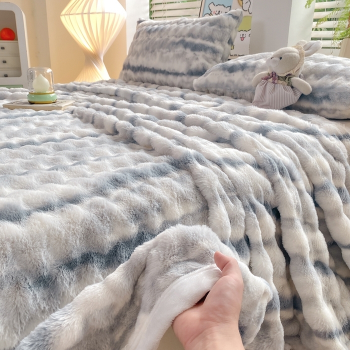 91家纺网 家纺一手货源 找家纺 麒东家纺 2025新款波浪绒兔毛绒床单单床单床单单品 灰色