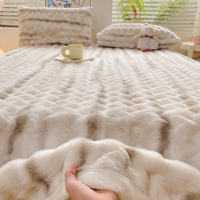 91家纺网 家纺一手货源 找家纺 麒东家纺 2025新款波浪绒兔毛绒床单单床单床单单品 咖色