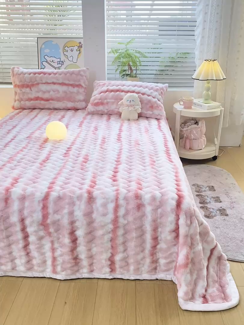 91家纺网 家纺一手货源 找家纺 麒东家纺 2025新款波浪绒兔毛绒床单单床单床单单品 粉色