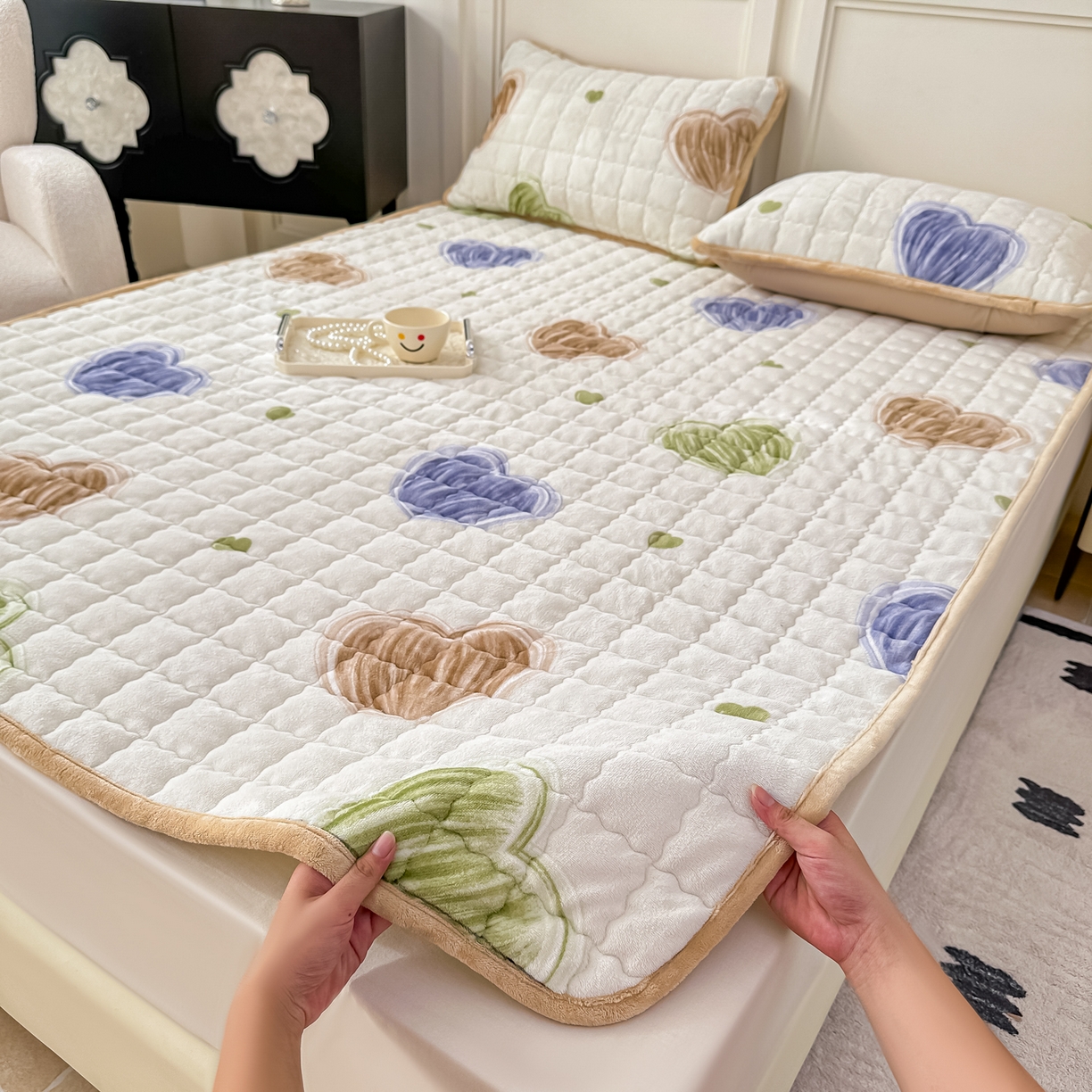 91家纺网 家纺一手货源 找家纺 （总）棉森家纺 2025新款亲肤舒适高克重牛奶绒夹棉床褥床垫垫子