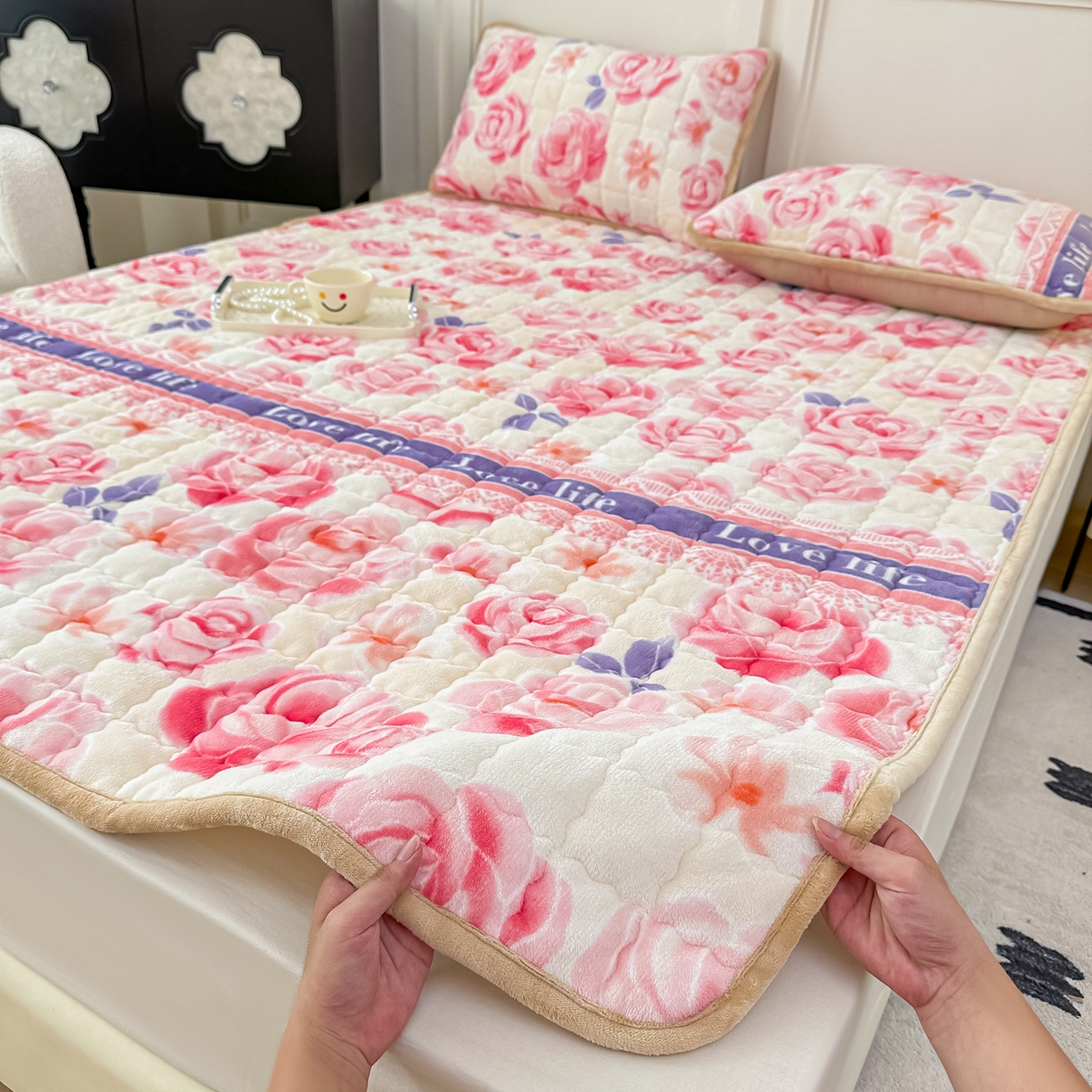 棉森家纺 2025新款亲肤舒适高克重牛奶绒夹棉床褥床垫垫子 爱相随