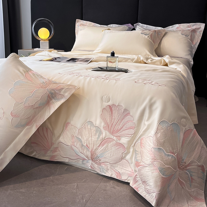 91家纺网 家纺一手货源 找家纺 置顶家纺 2025新款水洗天丝夏被四件套-coco小姐 COCO小姐-奶昔白