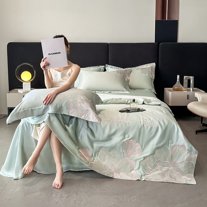 91家纺网 家纺一手货源 找家纺 置顶家纺 2025新款水洗天丝夏被四件套-coco小姐 COCO小姐-繁星蓝