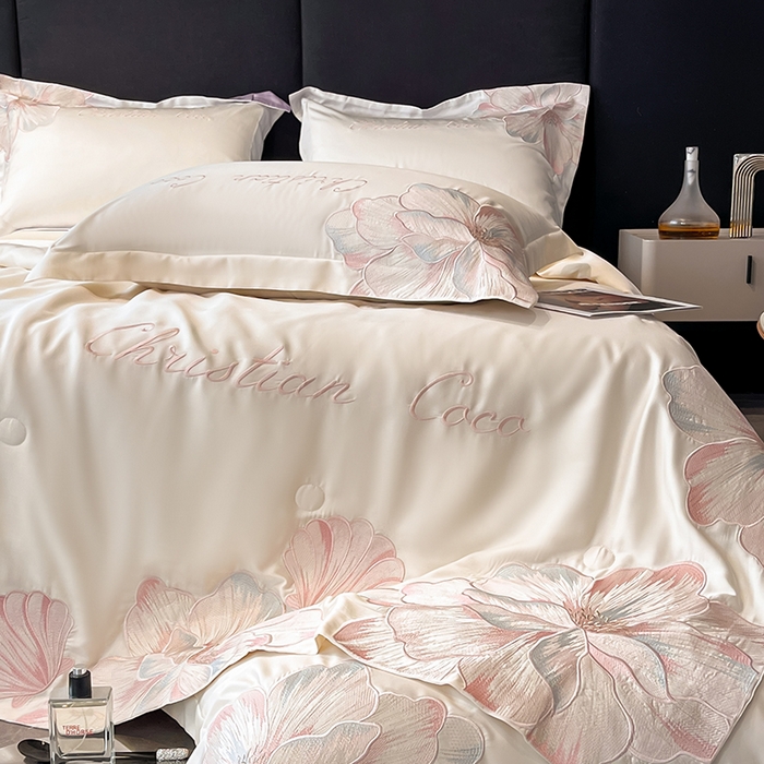 91家纺网 家纺一手货源 找家纺 置顶家纺 2025新款水洗天丝夏被四件套-coco小姐 COCO小姐-奶昔白