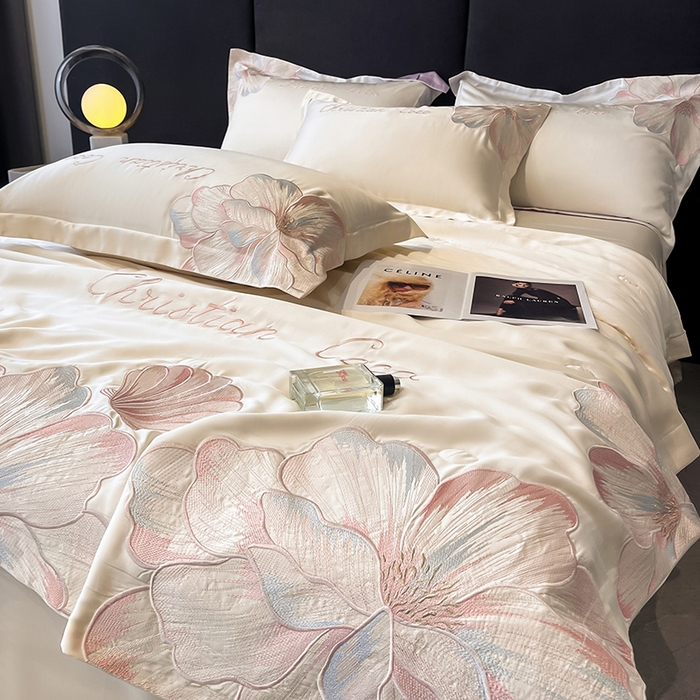 91家纺网 家纺一手货源 找家纺 置顶家纺 2025新款水洗天丝夏被四件套-coco小姐 COCO小姐-奶昔白