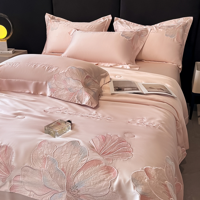 91家纺网 家纺一手货源 找家纺 置顶家纺 2025新款水洗天丝夏被四件套-coco小姐 COCO小姐-浅豆沙