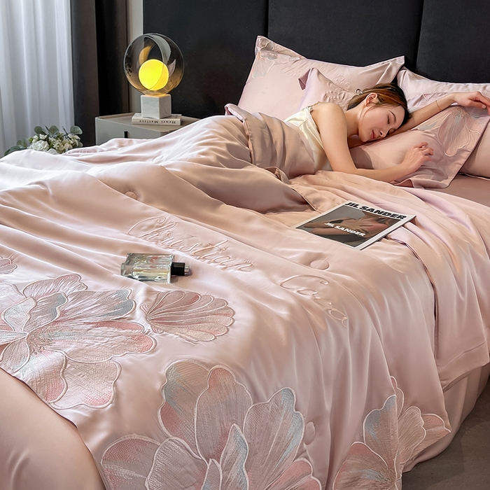 91家纺网 家纺一手货源 找家纺 置顶家纺 2025新款水洗天丝夏被四件套-coco小姐 COCO小姐-浅豆沙