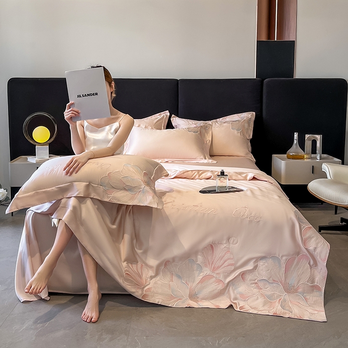 91家纺网 家纺一手货源 找家纺 置顶家纺 2025新款水洗天丝夏被四件套-coco小姐 COCO小姐-冰莓粉