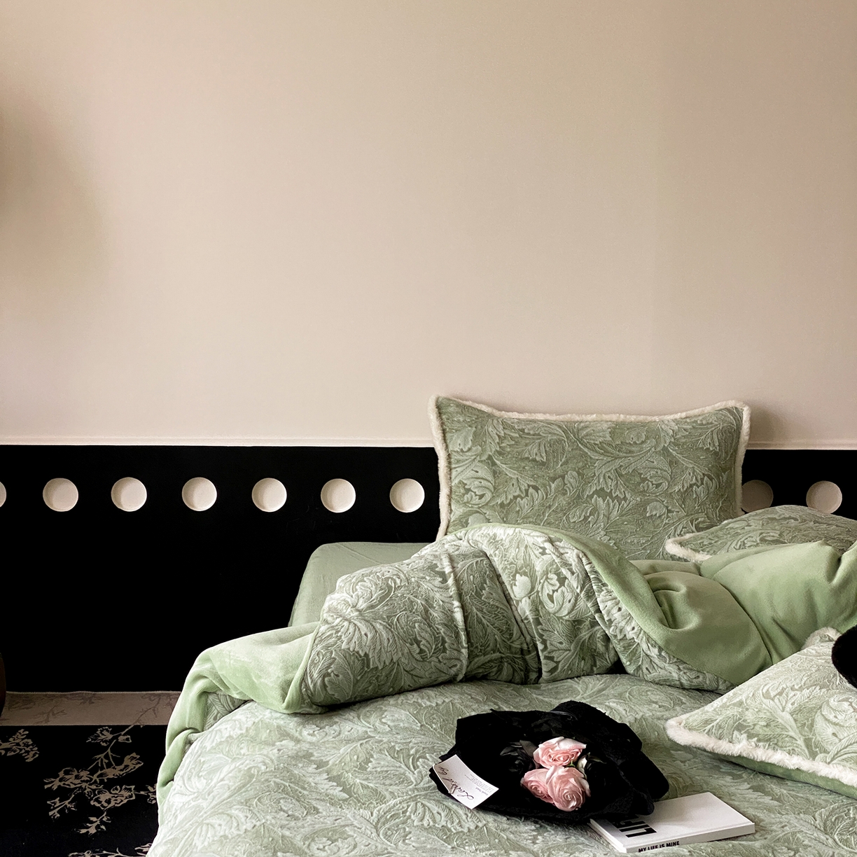 91家纺网 家纺一手货源 找家纺 玉宇阁家居 2025新款双色提花雕花牛奶绒四件套-佩里斯午后（178/248/268/268/268/288（券后控价） 床笠款套件可定制（适用于 10-22cm 高床垫）） 佩里斯午后-春晨绿