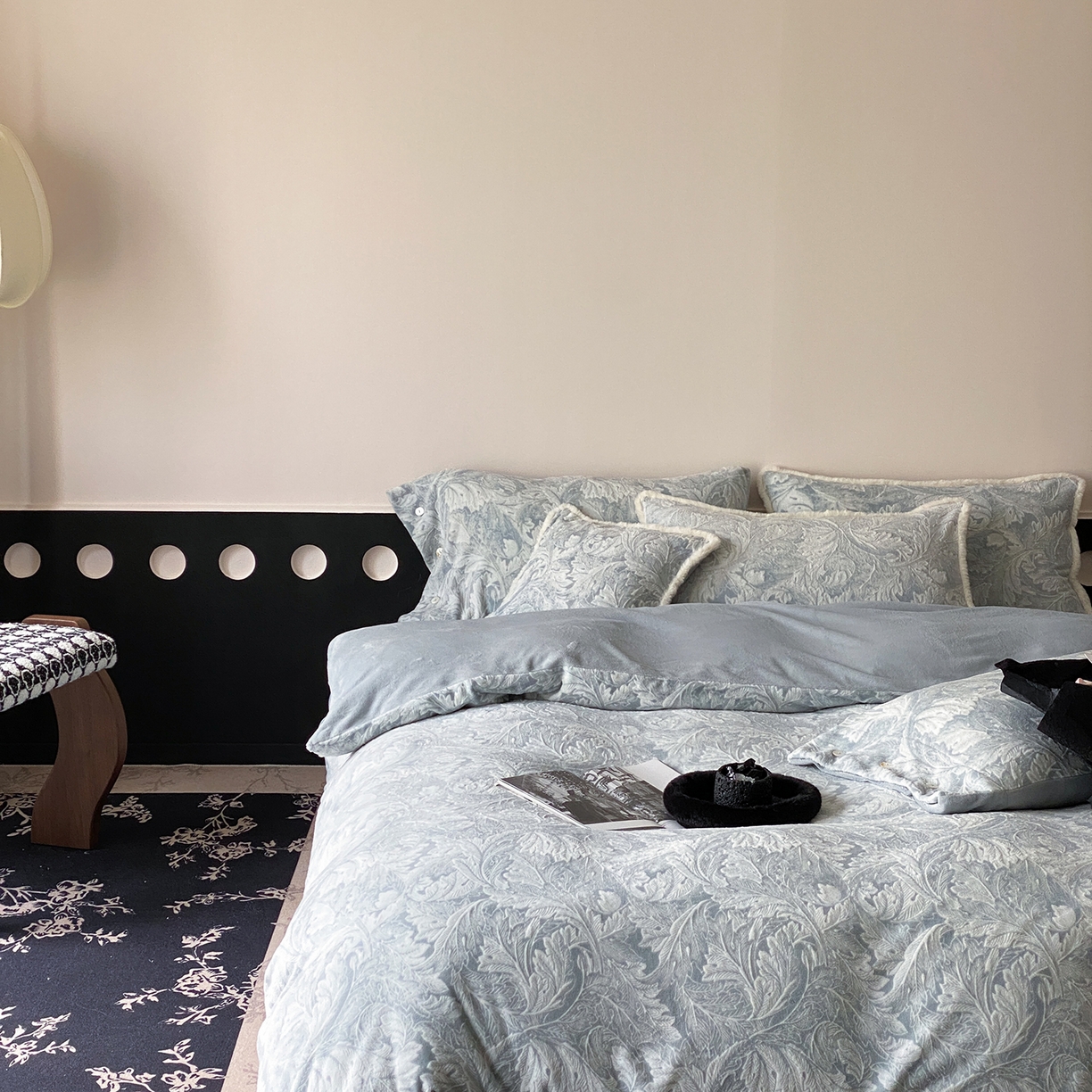 玉宇阁家居 2025新款双色提花雕花牛奶绒四件套-佩里斯午后（178/248/268/268/268/288（券后控价） 床笠款套件可定制（适用于 10-22cm 高床垫）） 佩里斯午后-晴山蓝