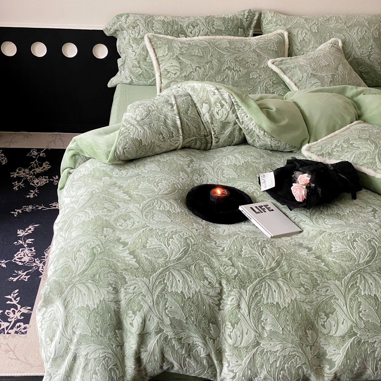 91家纺网 家纺一手货源 找家纺 玉宇阁家居 2025新款双色提花雕花牛奶绒四件套-佩里斯午后（178/248/268/268/268/288（券后控价） 床笠款套件可定制（适用于 10-22cm 高床垫）） 佩里斯午后-春晨绿