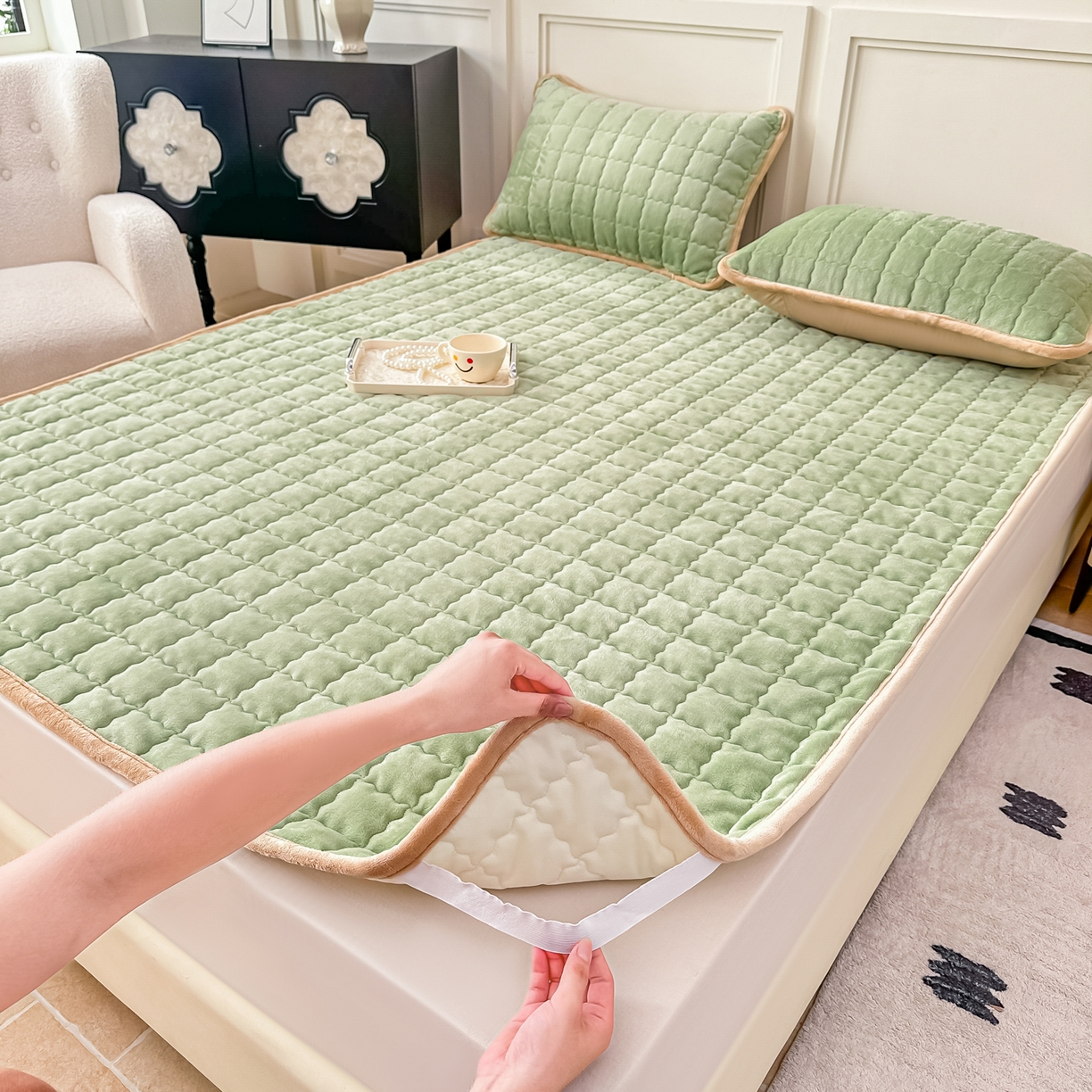 91家纺网 家纺一手货源 找家纺 棉森家纺 2025新款亲肤舒适高克重牛奶绒夹棉床褥床垫垫子 豆绿