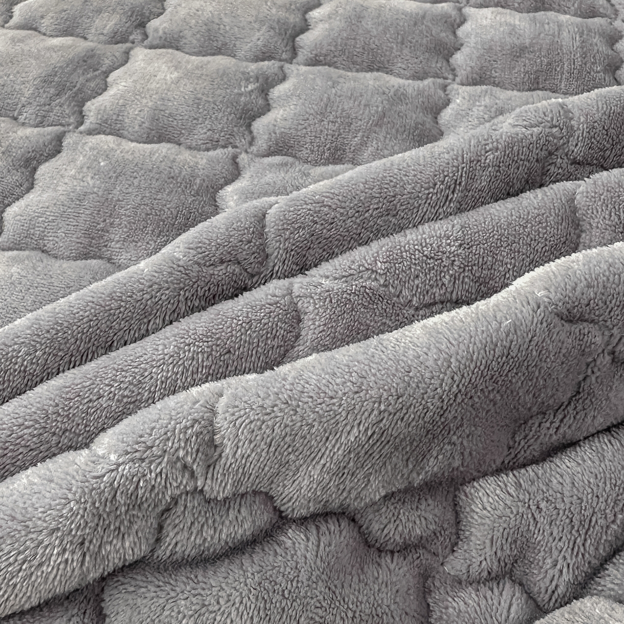 91家纺网 家纺一手货源 找家纺 棉森家纺 2025新款亲肤舒适高克重牛奶绒夹棉床褥床垫垫子 灰色