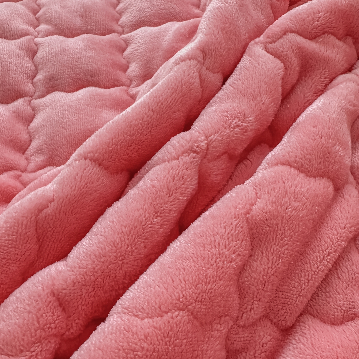 91家纺网 家纺一手货源 找家纺 棉森家纺 2025新款亲肤舒适高克重牛奶绒夹棉床褥床垫垫子 西瓜红