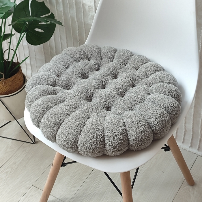 91家纺网 家纺一手货源 找家纺 （总）李帅家居 2025新款美丽绒饼干坐垫椅子垫批发毛绒屁垫
