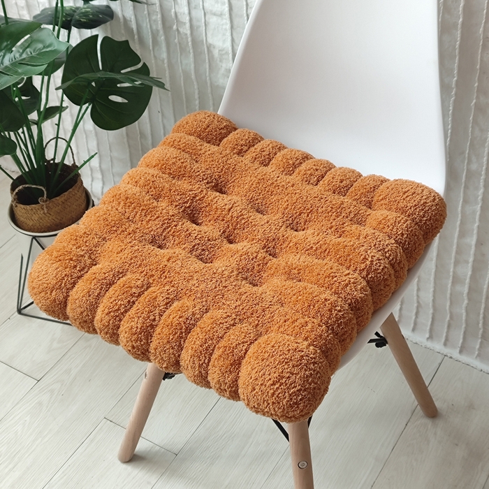 91家纺网 家纺一手货源 找家纺 （总）李帅家居 2025新款美丽绒饼干坐垫椅子垫批发毛绒屁垫