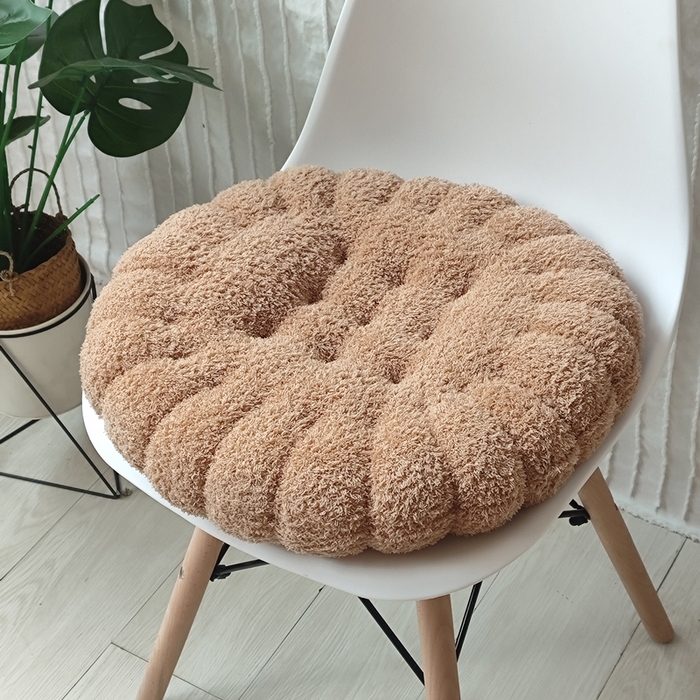 91家纺网 家纺一手货源 找家纺 （总）李帅家居 2025新款美丽绒饼干坐垫椅子垫批发毛绒屁垫