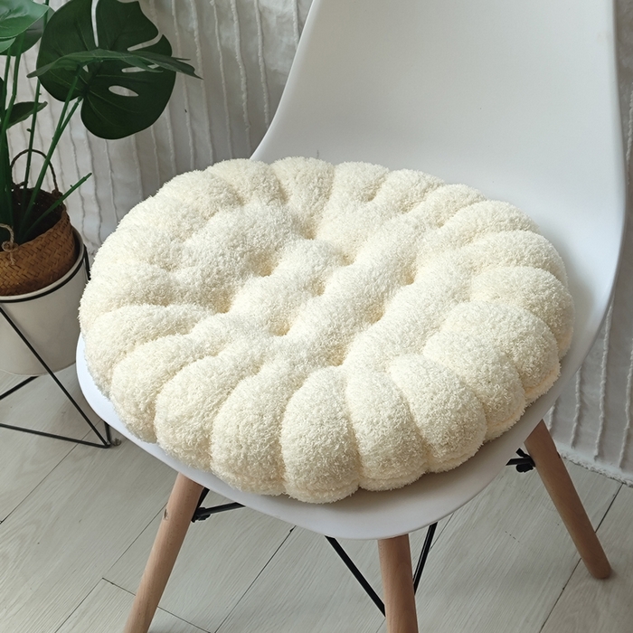 91家纺网 家纺一手货源 找家纺 （总）李帅家居 2025新款美丽绒饼干坐垫椅子垫批发毛绒屁垫