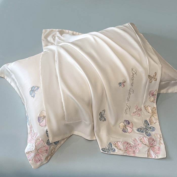 91家纺网 家纺一手货源 找家纺 置顶家纺 2025新款双面水洗天丝四件套-花不尽 花不尽-白+蓝