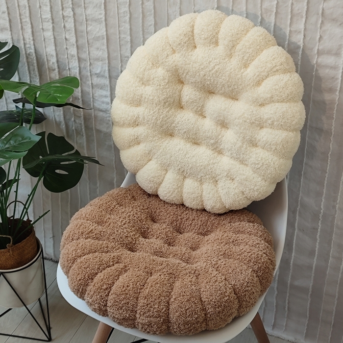 91家纺网 家纺一手货源 找家纺 （总）李帅家居 2025新款美丽绒饼干坐垫椅子垫批发毛绒屁垫