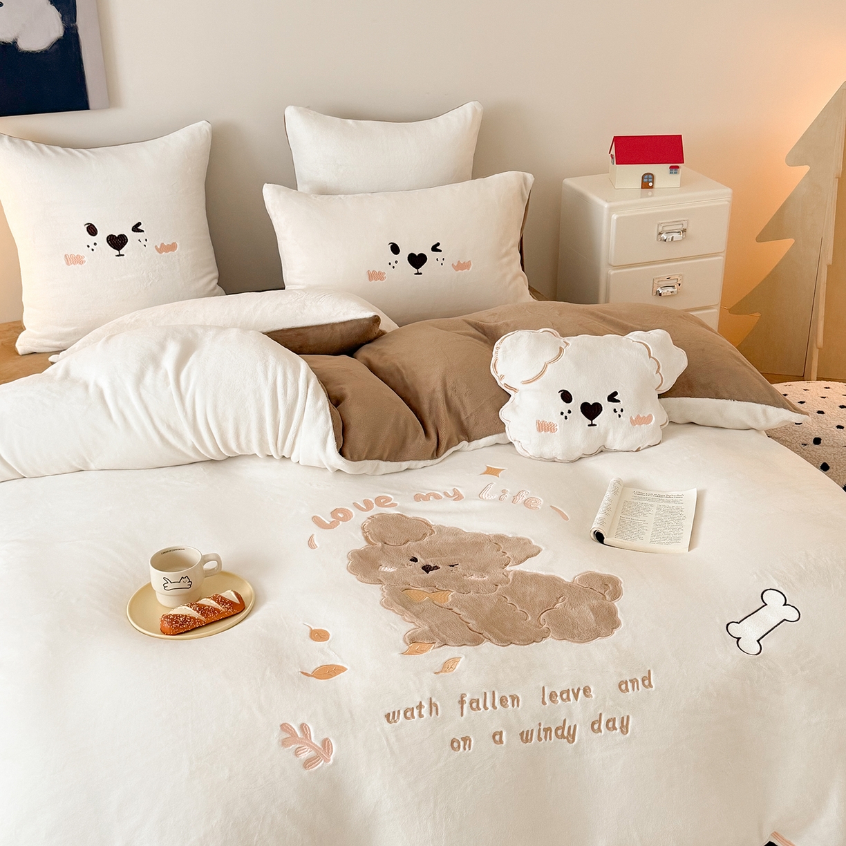 91家纺网 家纺一手货源 找家纺 （总）西西家居 2025新款全消光正宗230g牛奶绒四件套-汪星人