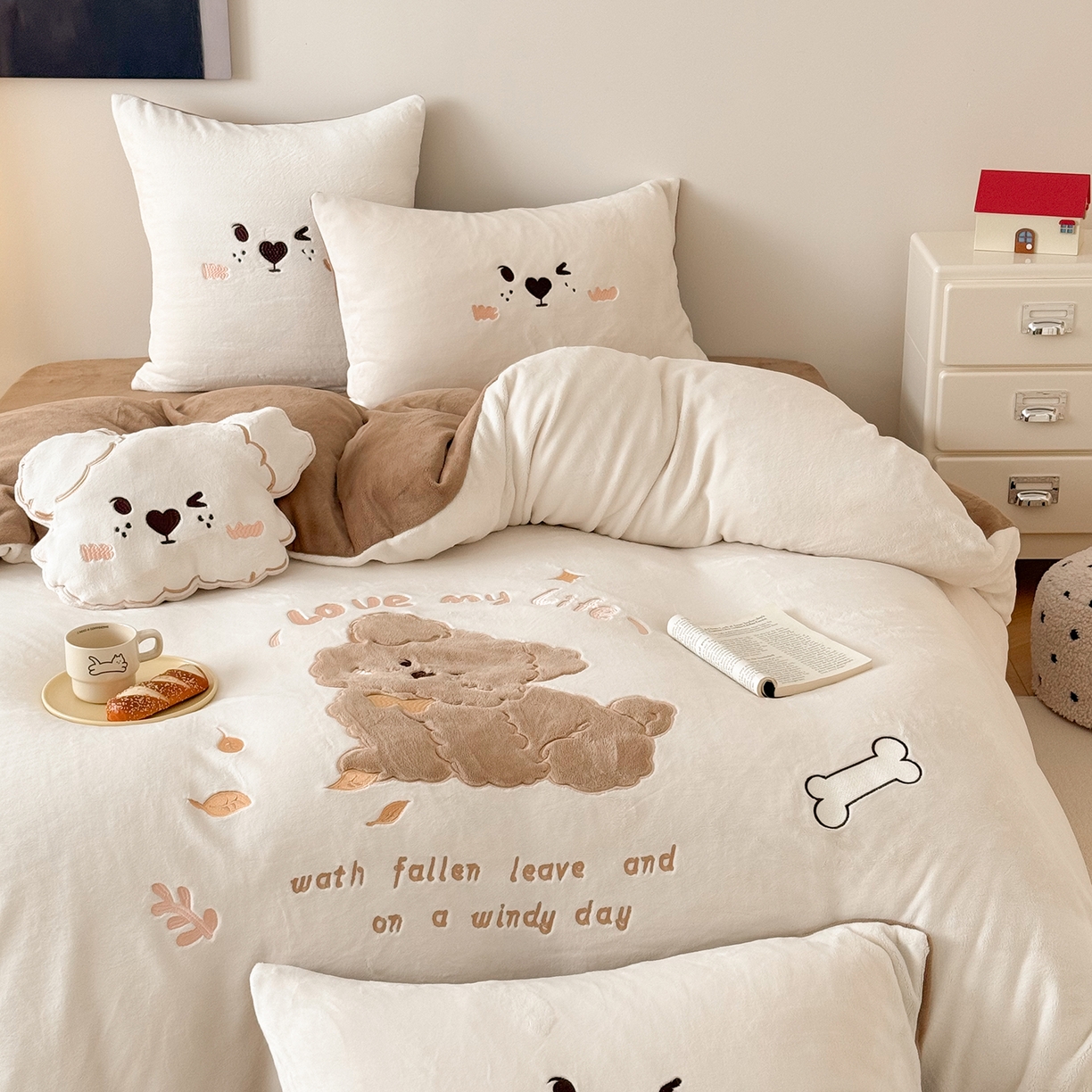 91家纺网 家纺一手货源 找家纺 （总）西西家居 2025新款全消光正宗230g牛奶绒四件套-汪星人