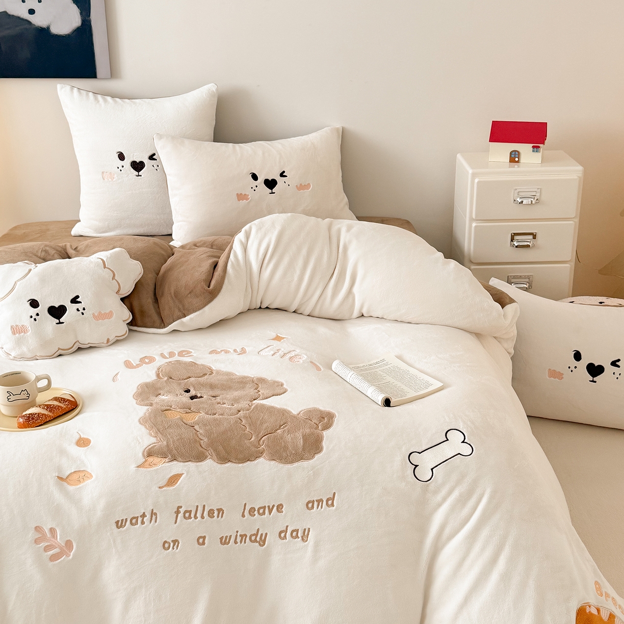 91家纺网 家纺一手货源 找家纺 （总）西西家居 2025新款全消光正宗230g牛奶绒四件套-汪星人