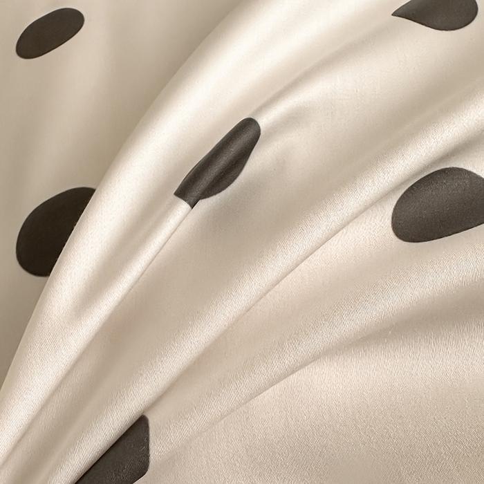 91家纺网 家纺一手货源 找家纺 置顶家纺 2025新款波点双面水洗天丝四件套 波点-奶昔白